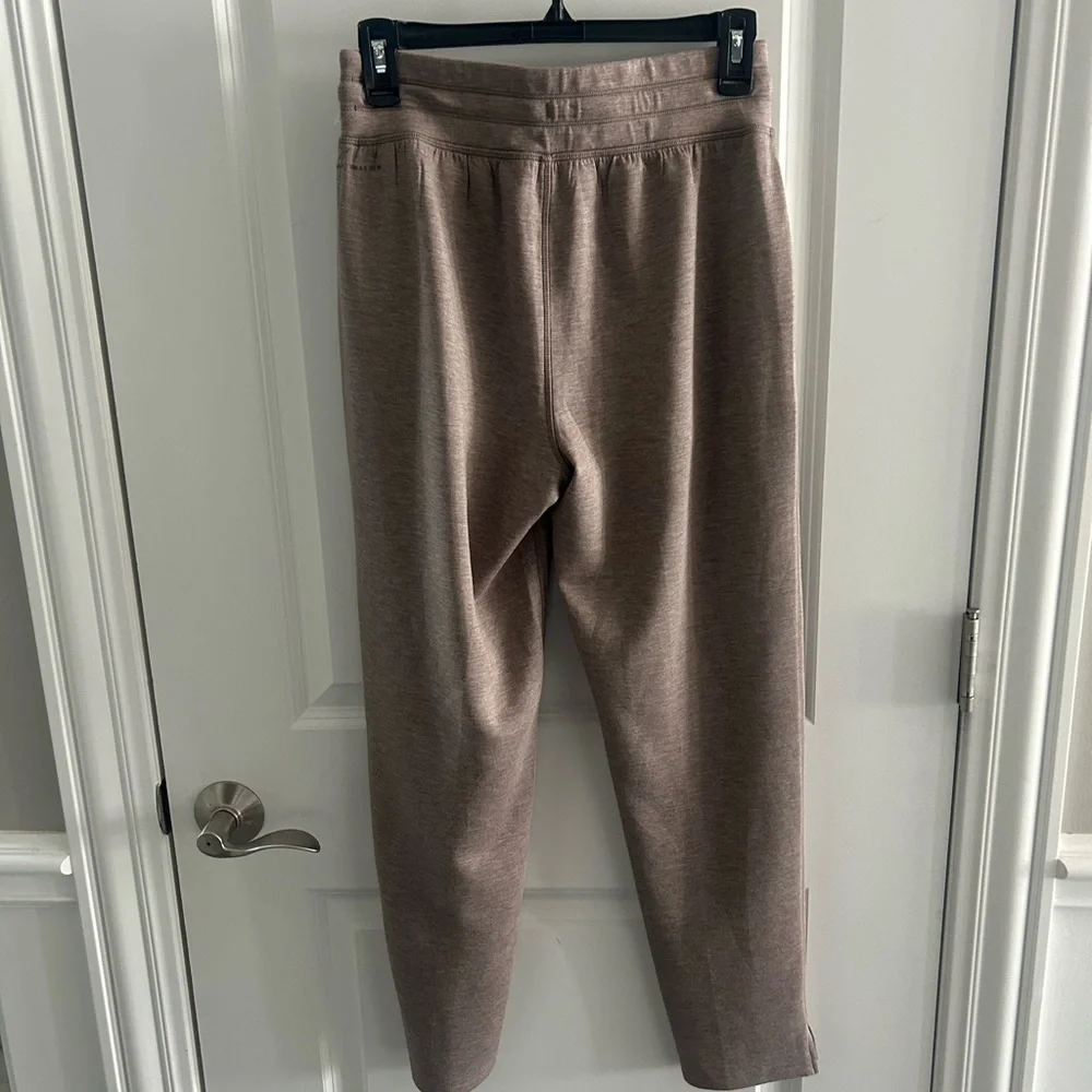 Travis Mathew Skyloft Soft Ankle Pants